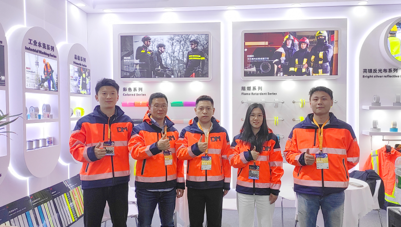 pp电子光学亮相上海劳保展 全系列防护产品获市场认可